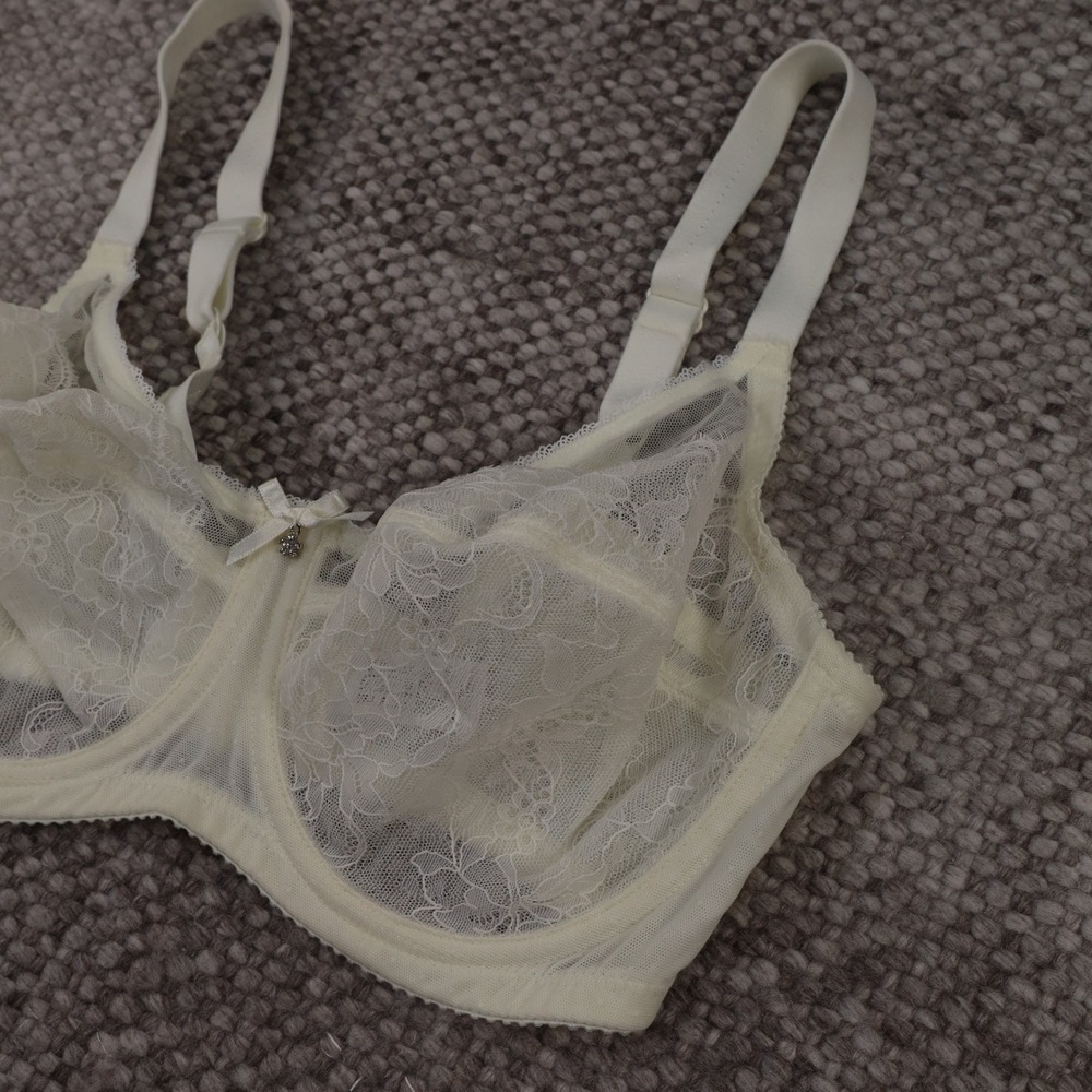 Wacoal Retro Chic Bra Women 32DD Ivory Excellent Lace Underwire 855186